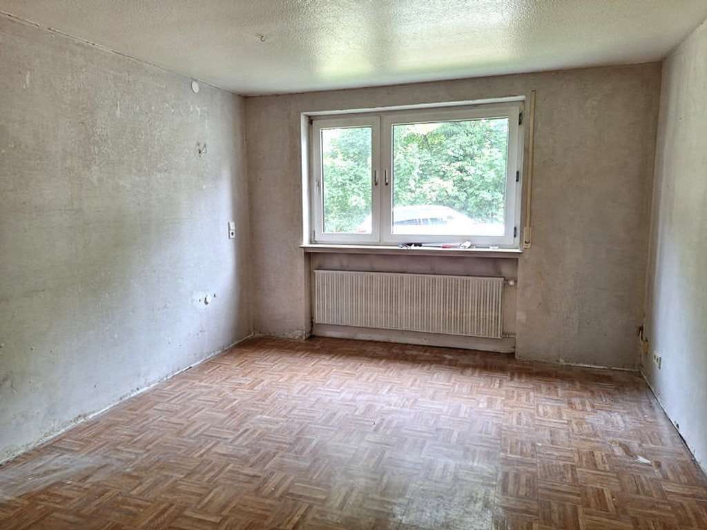 Immobilie in Philippsburg - Freistehendes Zweifamilienhaus in  Randlage in Philippsburg-Huttenheim! - Bild 2