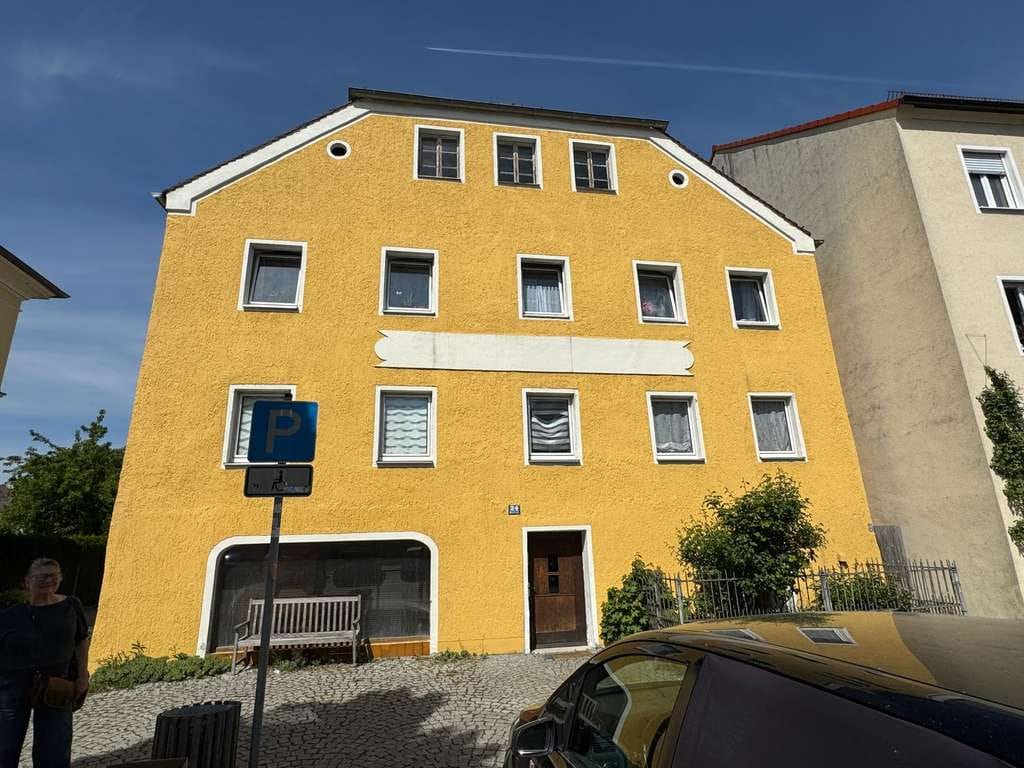 Immobilie in Beratzhausen - Provisionsfrei - Historisches Mehrfamilienhaus in Ortsmitte mit 780 qm² Garten - Bild 1