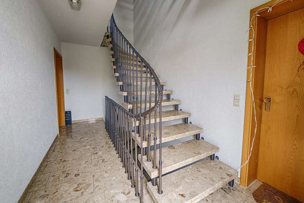 Immobilie in Kuppenheim - Attraktive 3-Zimmer-Wohnung in Kuppenheim mit Balkon & Tiefgarage - Bild 2