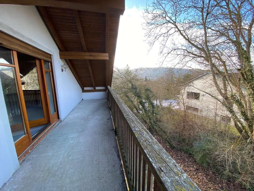 Immobilie in Eichstätt - Großzügiges Einfamilienhaus mit Einliegerwohnung – mediterranes Wohnen in ruhiger Hanglage - Bild 3