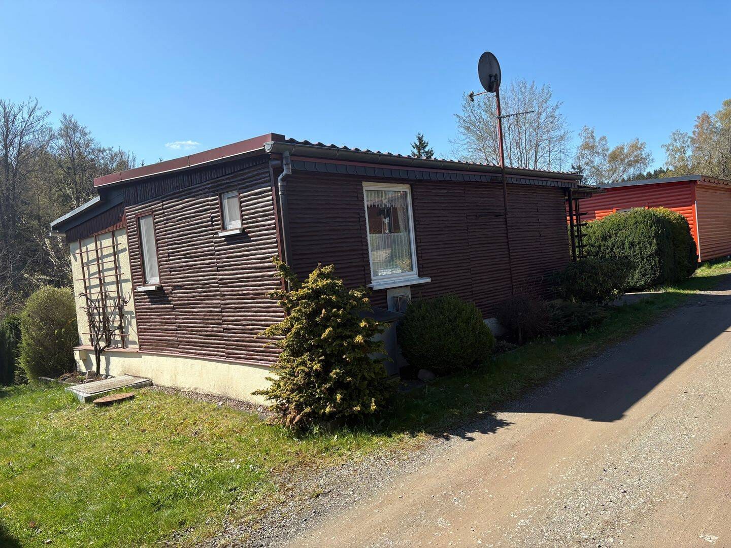 Immobilie in Georgenthal - +++ ACHTUNG ++ Einmaliges Angebot ++ WOHNBUNGALOW ++ in Georgenthal ++ mit Einbauküche ++ - Bild 3