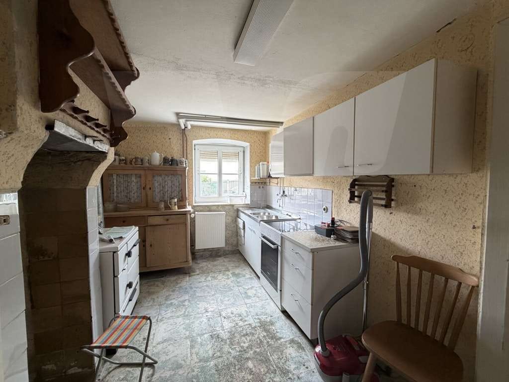 Immobilie in Wallerstein - Charaktervolles Ensembleschutz-Anwesen mit Nebengebäuden und Garten - Bild 2