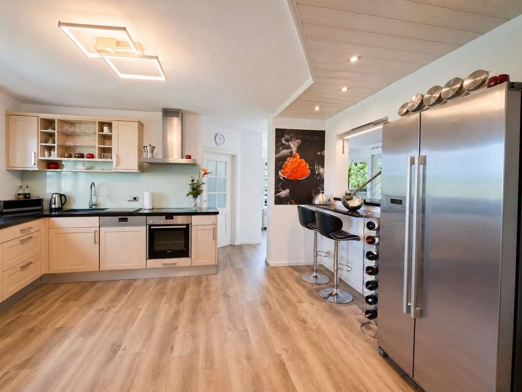 Immobilie in Niederviehbach - Modernisiertes Premium-Einfamilienhaus mit Panoramablick, PV-Anlage & mediterranem Flair - Bild 5