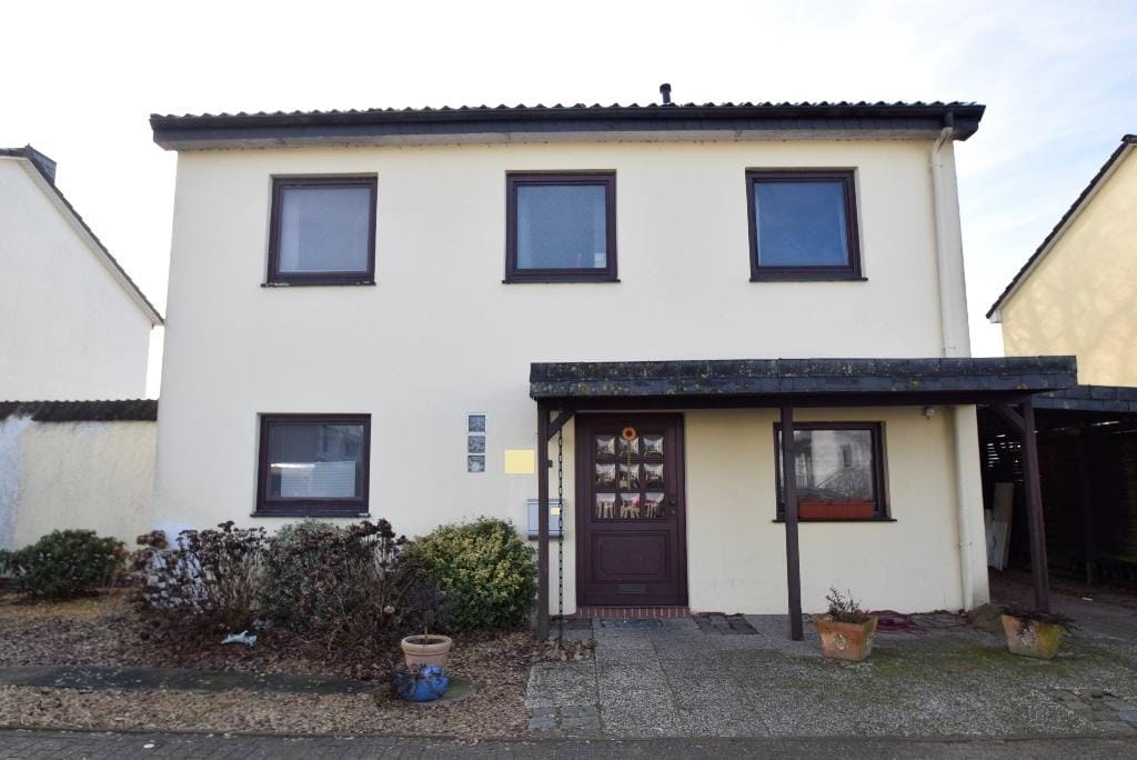 Immobilie in Weyhe - EFH in ruhiger Wohnstr.  mit unverbaubarem Blick aufs Feld! + EBK + Carport + Garten - Bild 1