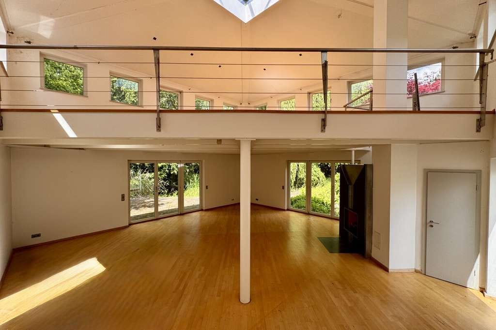 Immobilie in Buchholz in der Nordheide - Exklusive Villa mit parkähnlichem Grundstück und außergewöhnlichem Entwicklungspotenzial - Bild 4