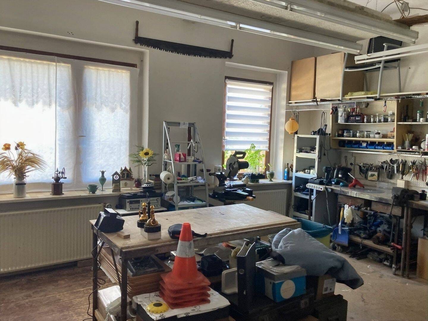 Immobilie in Sangerhausen - Attraktives Zweifamilienhaus mit Ausbaureserve - Ideal für Kapital - Bild 3