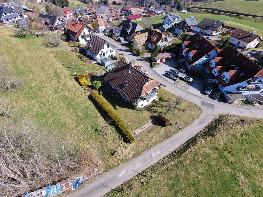 Immobilie in Kleines Wiesental - Großzügiges Einfamilienhaus mit Einliegerwohnung in exponierter Aussichtslage von Sallneck - Bild 4