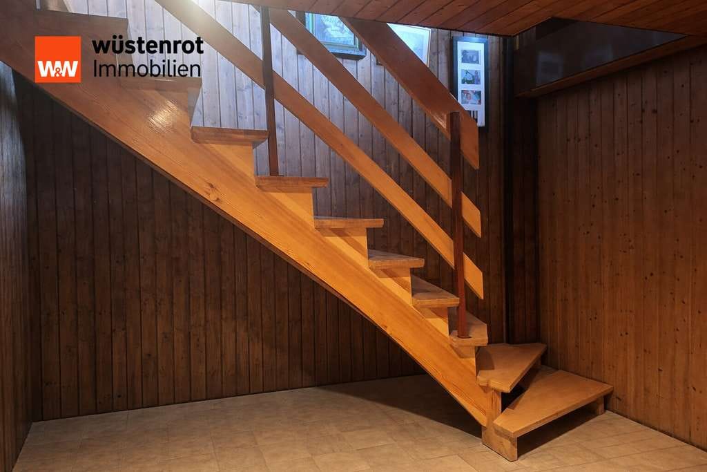 Immobilie in Pliezhausen - Charmantes Einfamilienhaus mit großem Potenzial - Bild 4