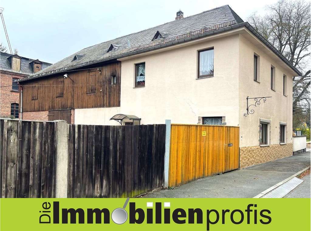Immobilie in Oelsnitz/Vogtland - 3121 - Älteres Einfamilienhaus mit Wohnmobilstellplatz/ Garage in Oelsnitz - Bild 0