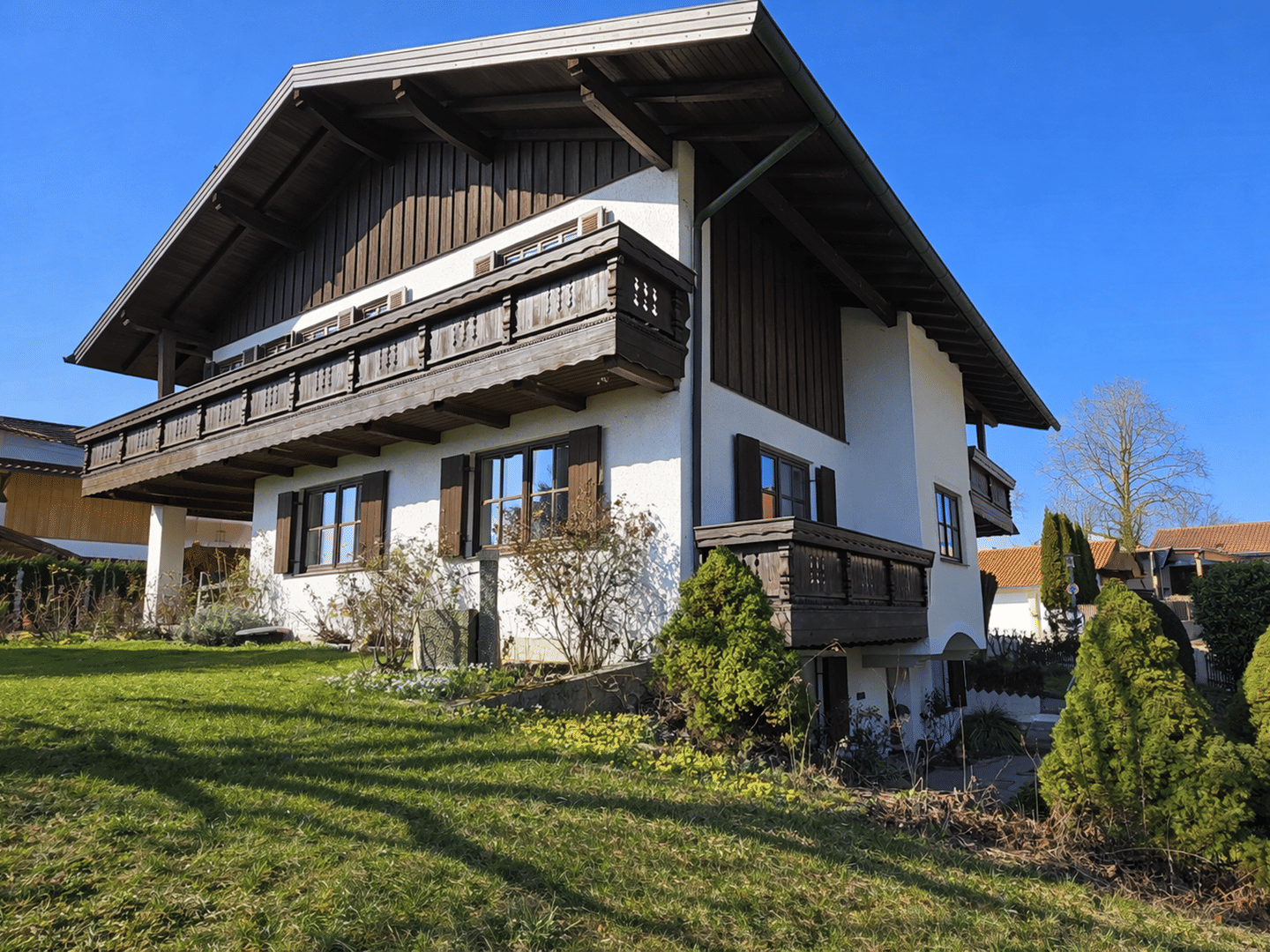 Immobilie in Kastl - Landhausvilla mit Charakter - viel Raum für neue Lebenskonzepte mit schöner Einliegerwohnung - Bild 0
