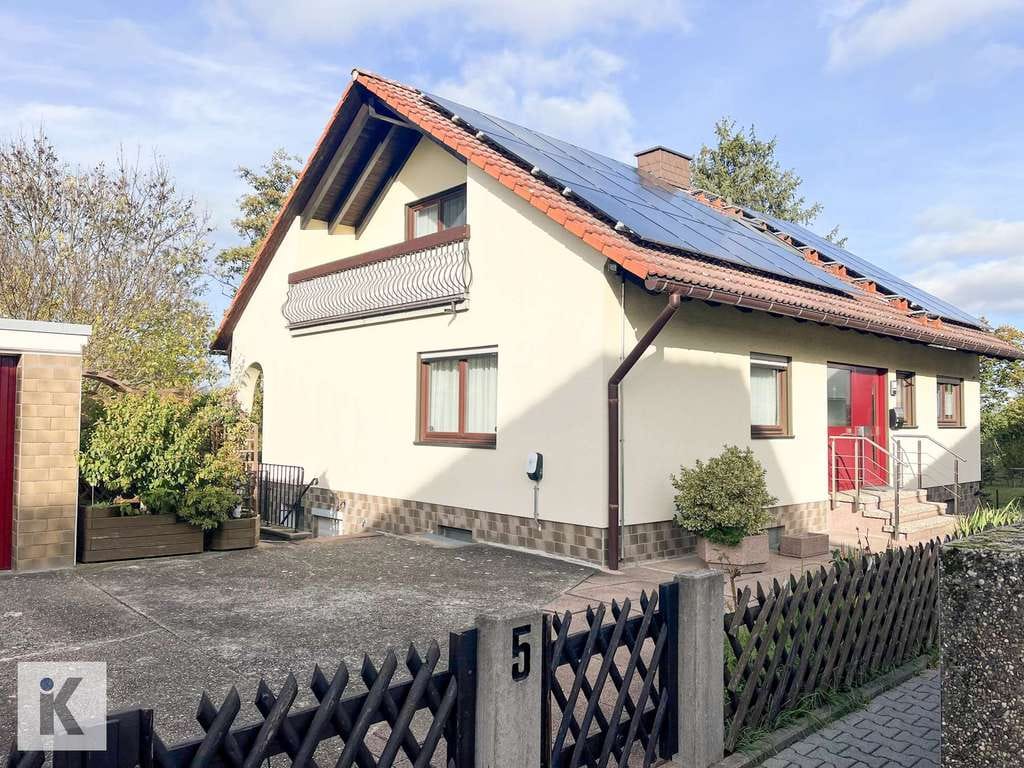 Immobilie in Freinsheim - Gepflegtes Einfamilienhaus mit Photovoltaikanlage in ruhiger Lage - Bild 0