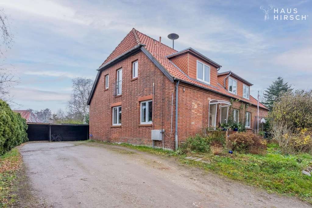 Immobilie in Stockelsdorf - Spannendes Mehrfamilienhaus mit Entwicklungspotential - Bild 2