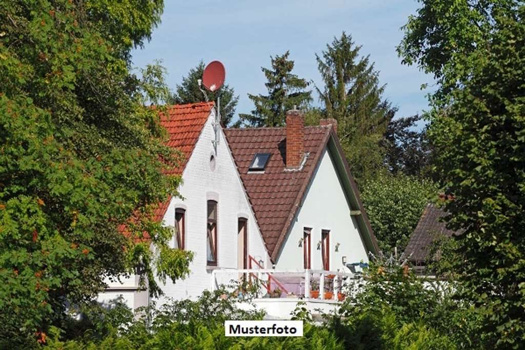 Immobilie in Steinigtwolmsdorf - Einfamilienhaus auf großem Grundstück - provisionsfrei - Bild 0