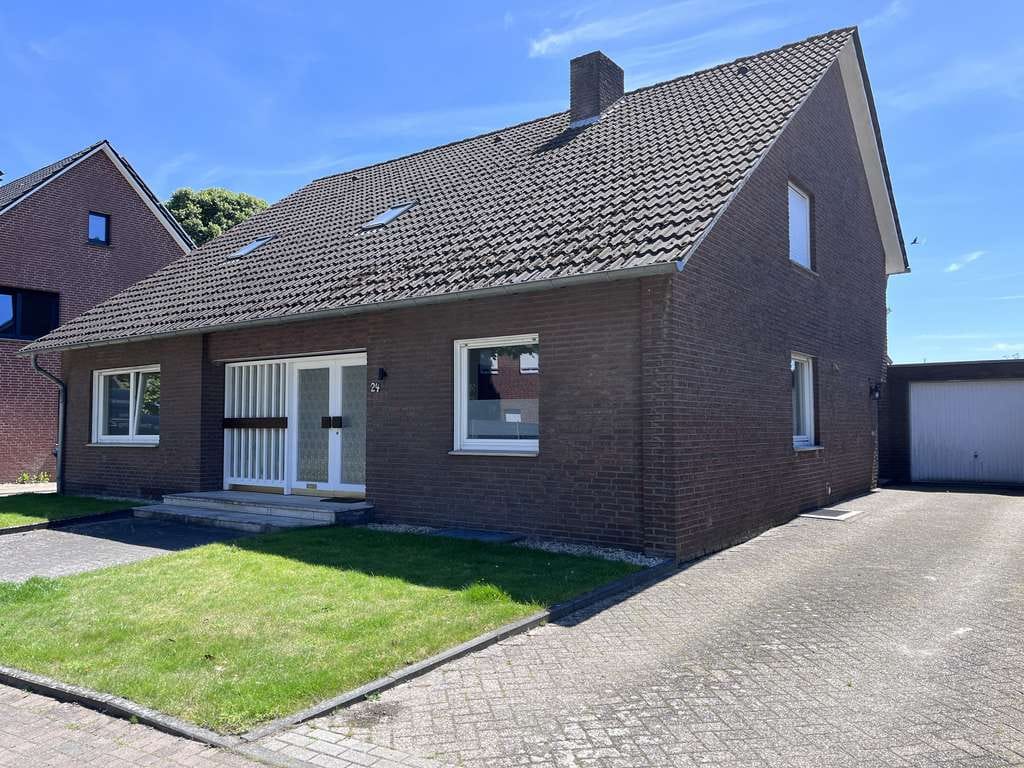 Immobilie in Ahaus - Geräumiges Familienhaus aus dem Dornröschenschlaf zu erwecken - Bild 1