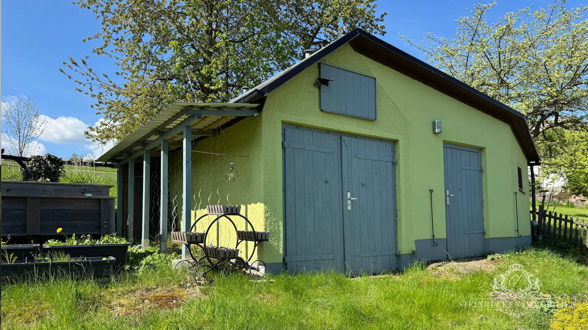 Immobilie in Glashütte - ATTRAKTIVES FREISTEHENDES MEHRFAMILIENHAUS IN RUHIGER LAGE - 3 WOHNEINHEITEN - BEZUGSFREI - Bild 1