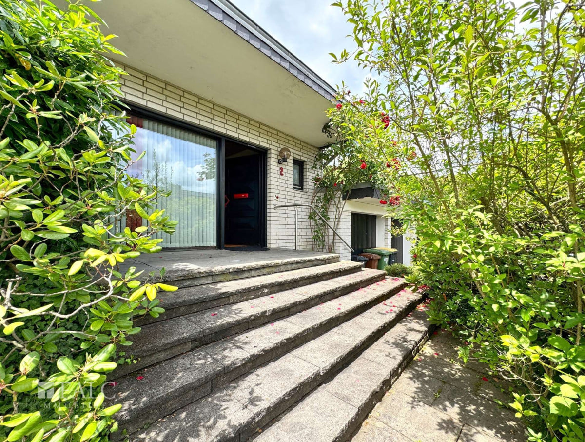 Immobilie in Overath - Freistehendes 1–2-Familienhaus in bevorzugter Wohnlage von Overath-Zentrum - Bild 3