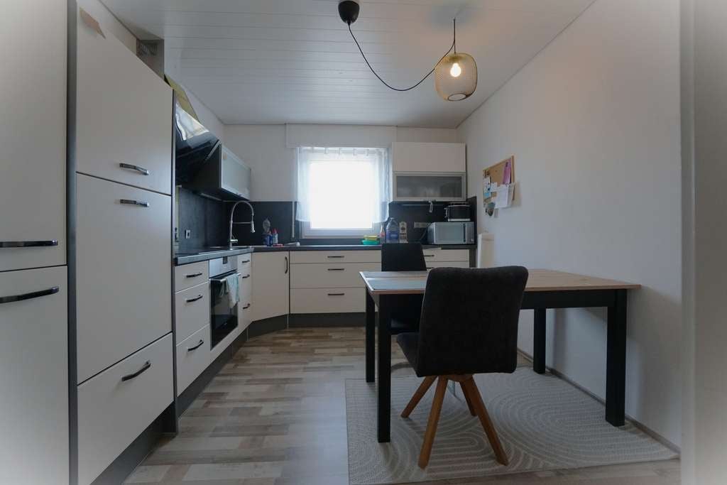 Immobilie in Bischweier - Charmante 2-Zimmer-Wohnung in ruhiger Lage mit sonnigem Balkon - Bild 3