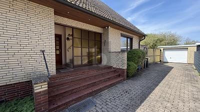 Immobilie in Tornesch - MEHR ALS NUR EIN HAUS - ANKOMMEN, KAMIN AN, BLEIBEN - Bild 0