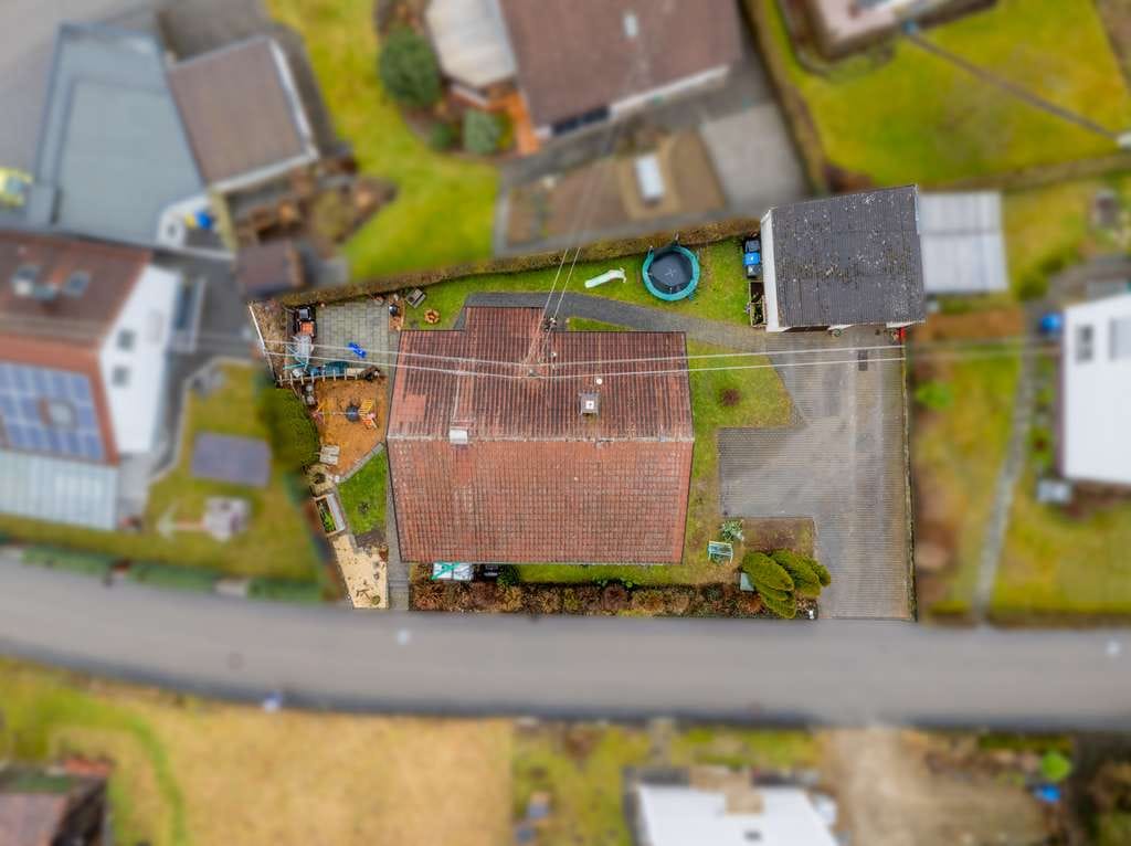 Immobilie in Achstetten - Zweifamilienhaus in Achstetten – Vollvermietete Kapitalanlage mit 2 Wohneinheiten - Bild 1