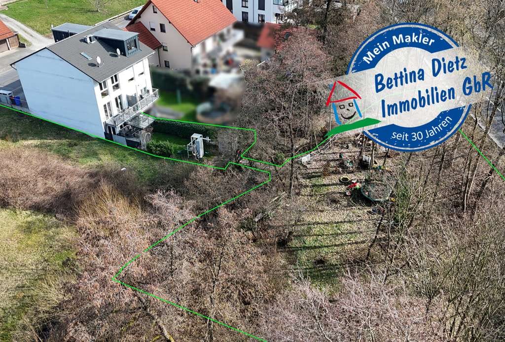 Immobilie in Laufach - DIETZ: Junges Familienhaus mit  837 m² großen, idyllischen Waldgrundstück in Laufach! - Bild 1