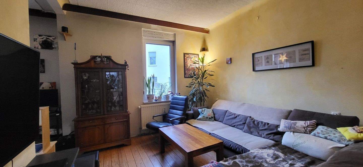 Immobilie in Bous - BOUS - ZENTRALE RUHIGE LAGE  - FREISTEHENDES GERÄUMIGES EINFAMILIENHAUS MIT VIEL PLATZ - DREI SCHLAFZIMMER, KLEINEM GARTEN + GARAGE - Bild 0