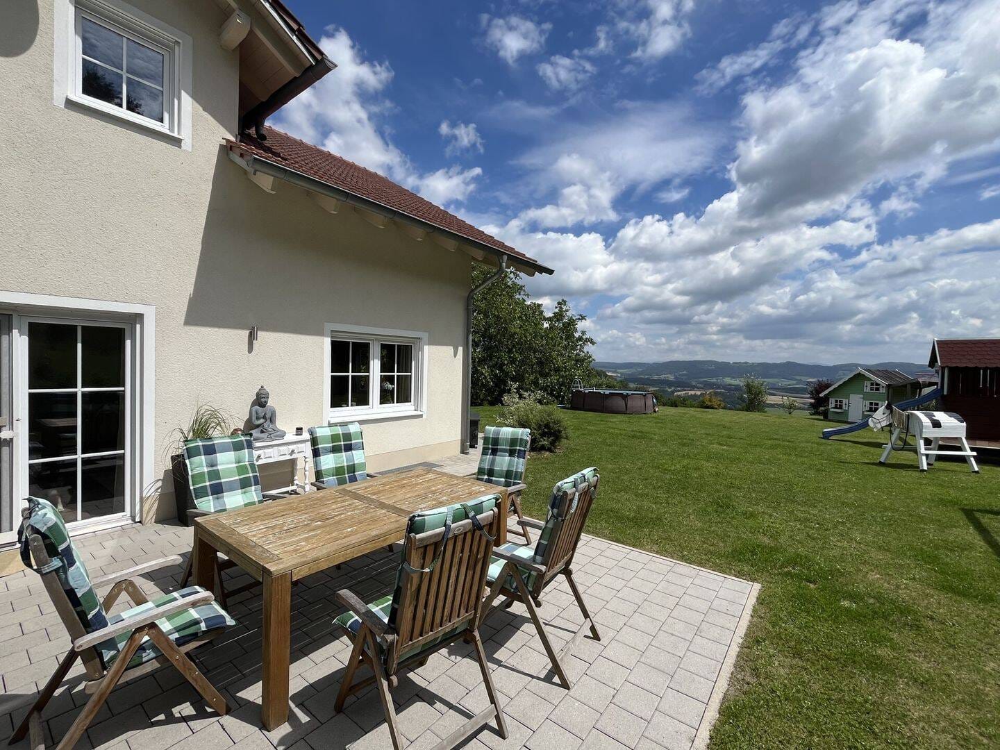 Immobilie in Stallwang - Traumhafter Weitblick: Ihr neues Zuhause mit unverbaubarer Panoramasicht - Bild 0
