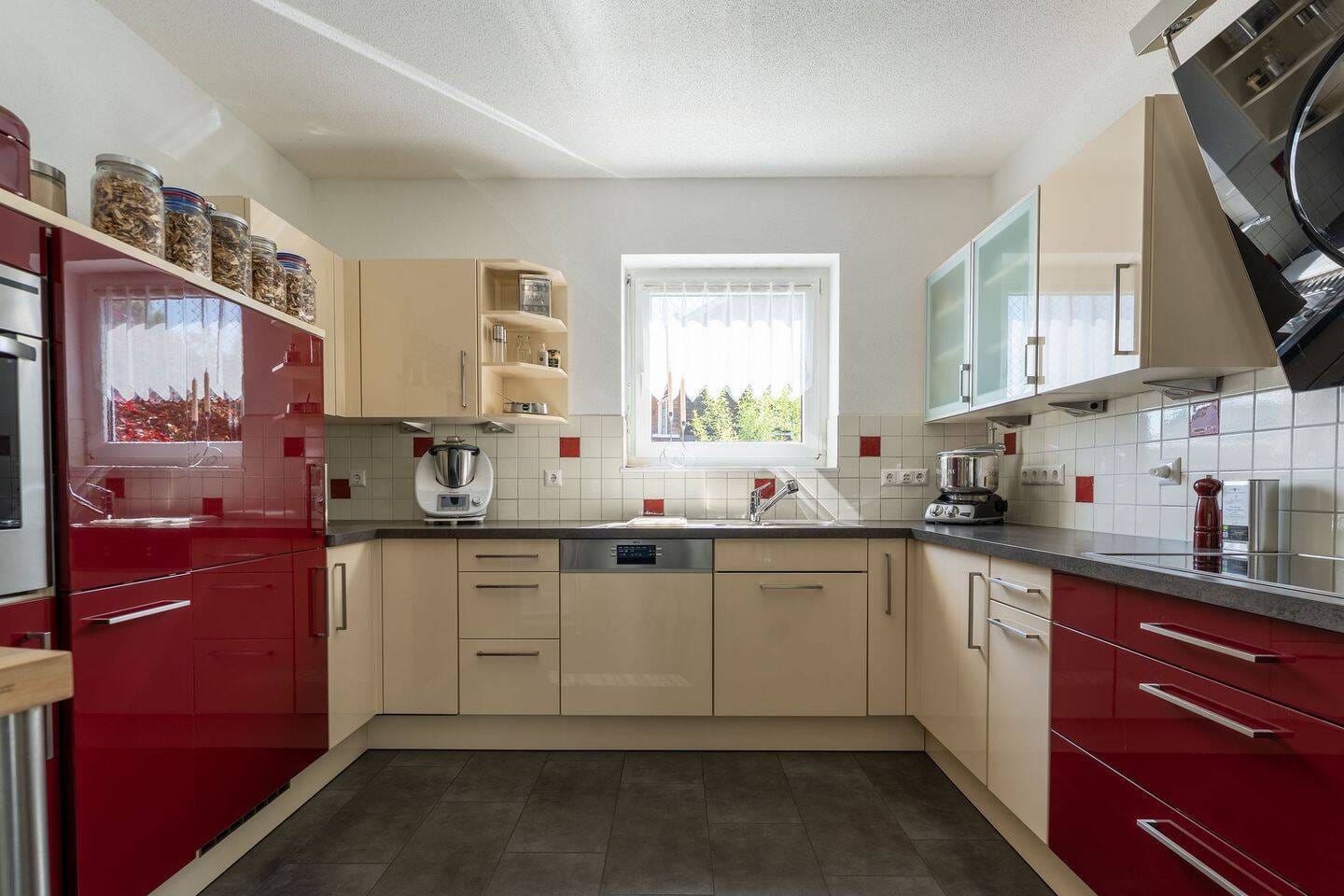 Immobilie in St. Blasien - Modernes Einfamilienhaus mitten im Grünen! - Bild 3