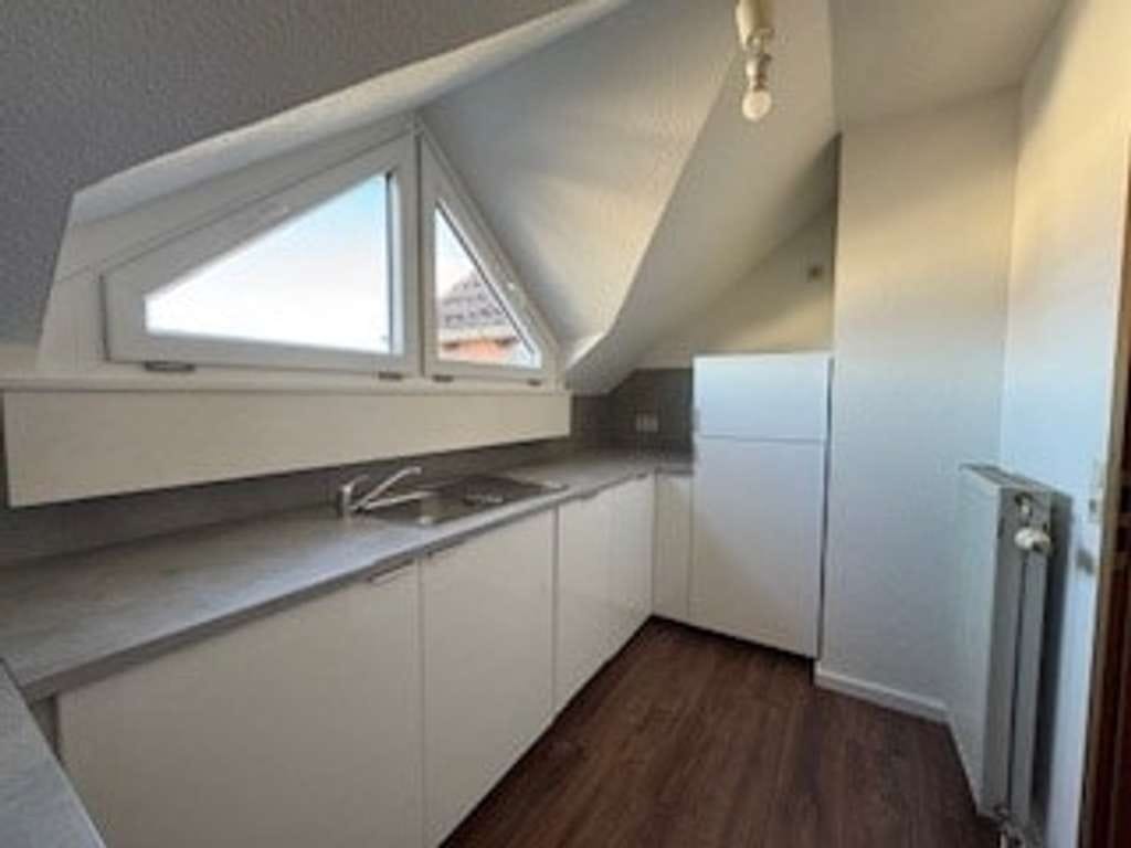 Immobilie in Külsheim - Vermietete, frisch renovierte Dachgeschosswohnung 
mit Garage in Külsheim - Bild 4
