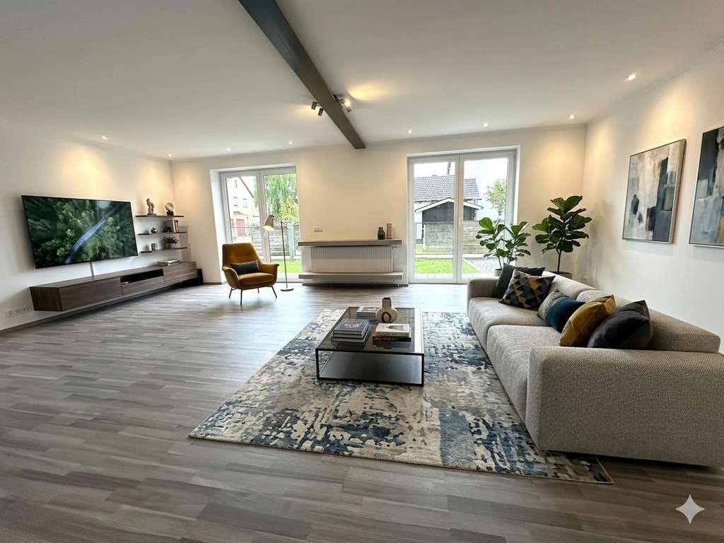 Immobilie in Kirchseeon - Exklusive Architektenvilla mit Gewerbeanbau - Bild 4