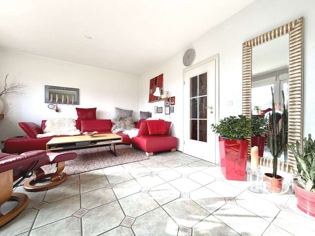 Immobilie in Steinhöfel - Familienidyll mit Stil – hochwertig modernisiertes Reihenhaus mit Traumgarten in Heinersdorf - Bild 4