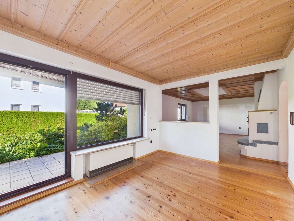 Immobilie in Hebertshausen - SITULI: Geräumiges Zweifamilienhaus mit viel Potenzial in Hebertshausen - Bild 3