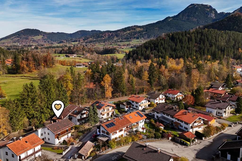 Immobilie in Fischbachau - Großzügiges Wohnhaus mit Wendelsteinblick – sonnige Lage in Fischbachau-Aurach - Bild 1