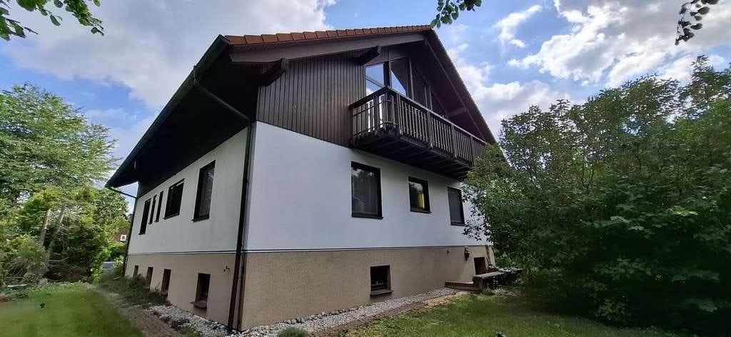 Immobilie in Waldhufen - Hochwertiges Wohnhaus mit Praxis in Nieder Seifersdorf - Bild 2