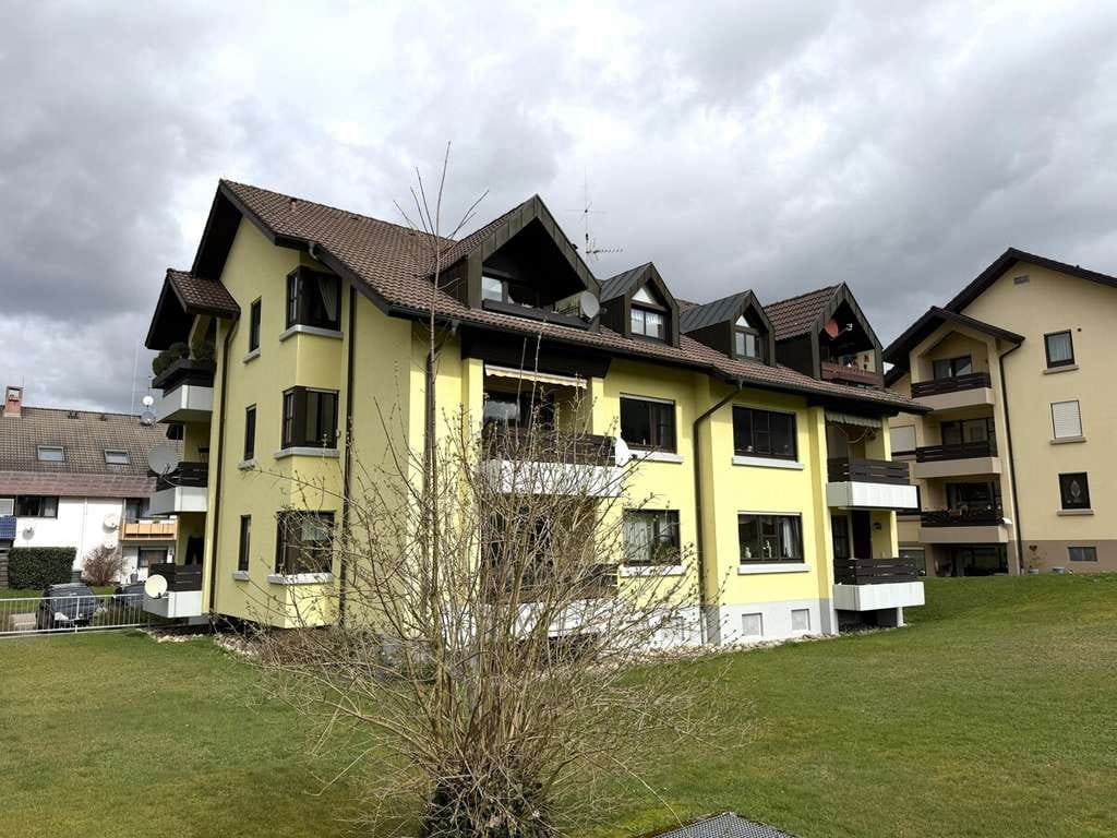 Immobilie in Zell am Harmersbach - Bezugsfreie 4,5-Zimmer-Wohnung mit Loggia und Tiefgaragenstellplatz in ruhiger Lage - Bild 2