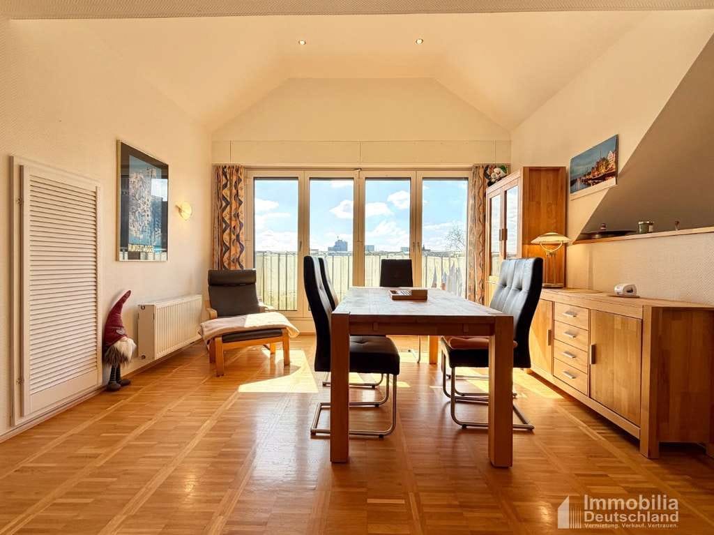 Immobilie in Dortmund - Großzügig wohnen am Phönixsee - Maisonette mit beeindruckender Galerie - Bild 4