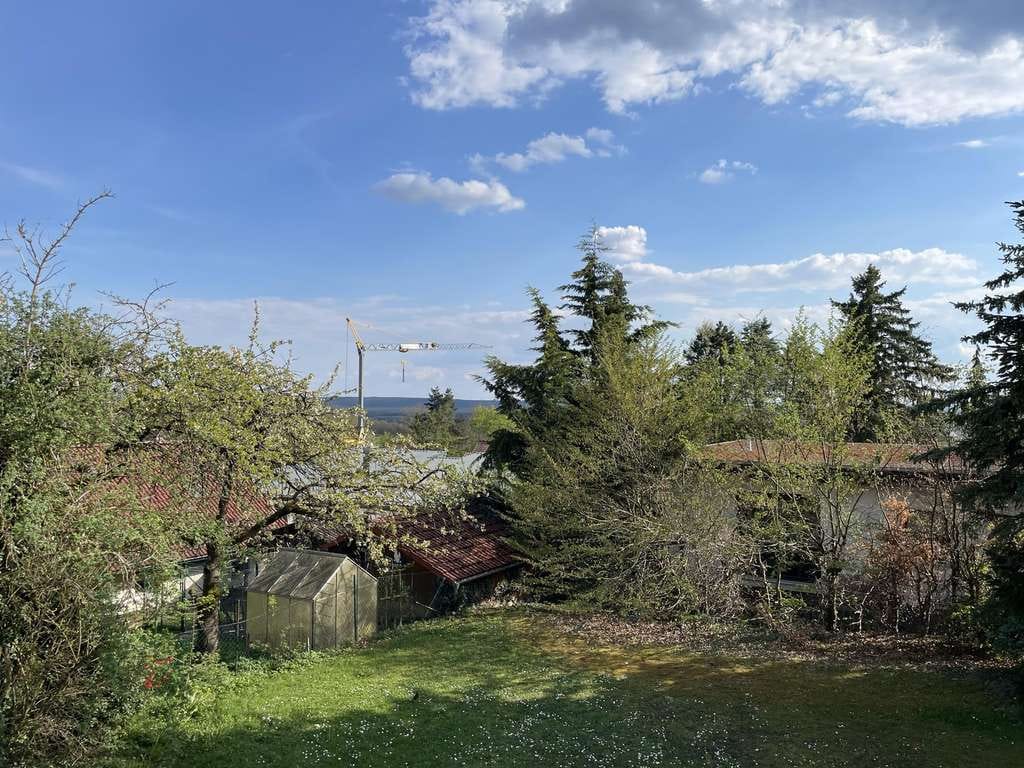 Immobilie in Marloffstein - Großzügiges Einfamilienhaus in ruhiger Südhanglage - traumhafter Weitblick ins Grüne - Bild 3