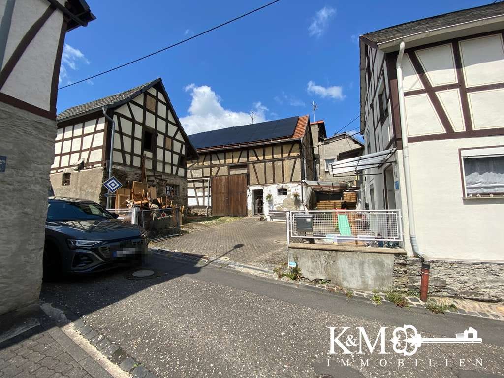 Immobilie in Neuwied - Historisches Objekt mit großem Potenzial in Neuwied-Segendorf - Bild 0