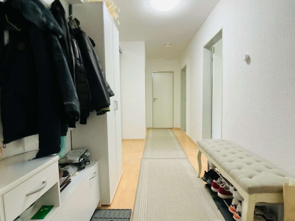 Immobilie in Gernsbach - Helle 3-Zimmer Eigentumswohnung mit Balkon, Garage und Kellerabteil - Bild 2
