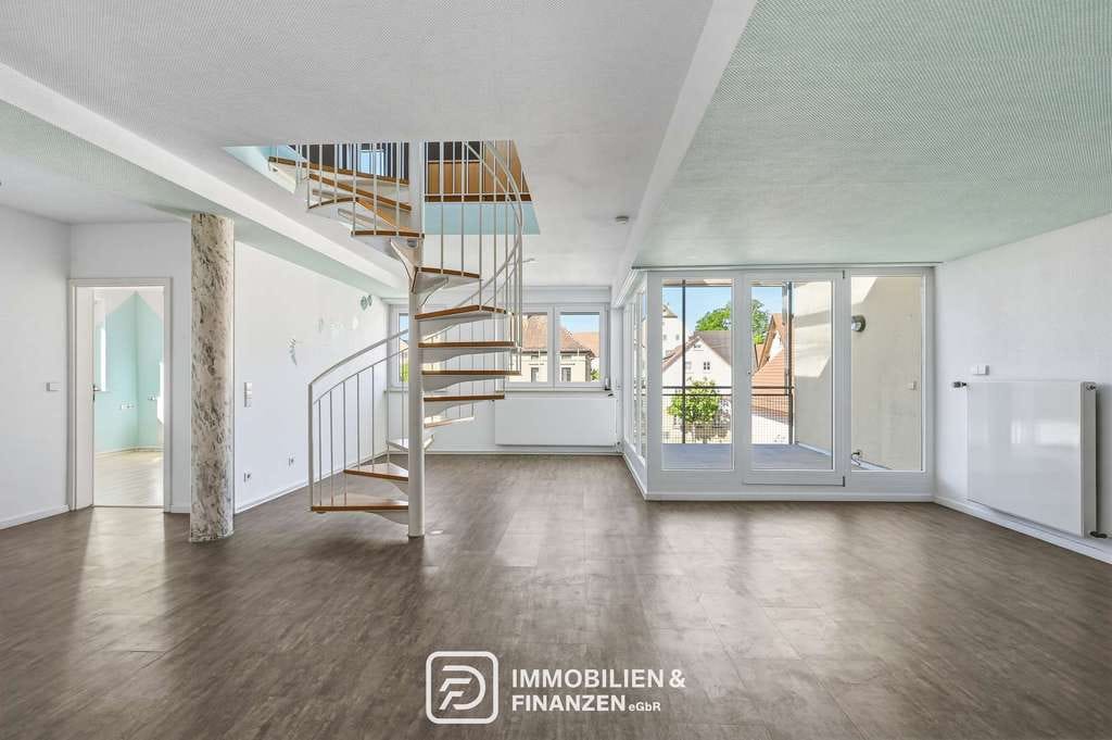Immobilie in Eberstadt - Einziehen & wohlfühlen: Helle Maisonettewohnung mit besonderem Raumkonzept in Eberstadt - Bild 2