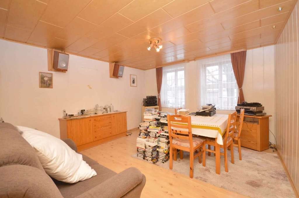 Immobilie in Schladen-Werla - Historisches Fachwerk-Stadthaus zum Sanieren mit kleinem Innenhof + Ausbaureserve... - Bild 1