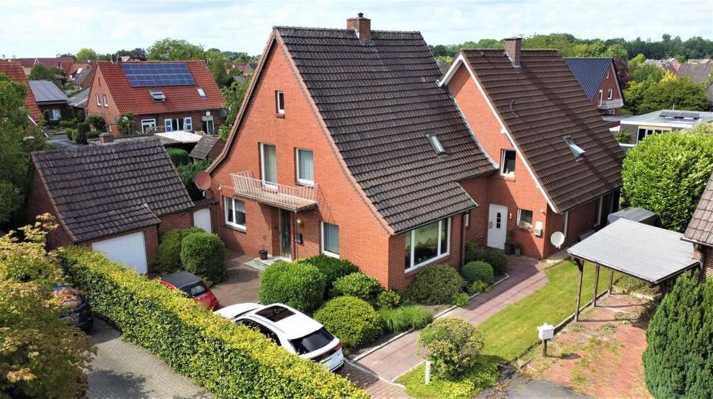 Immobilie in Bad Bentheim - Großzügiges gepflegtes Zweifamilienhaus
in schöner Lage von Gildehaus - Bild 0
