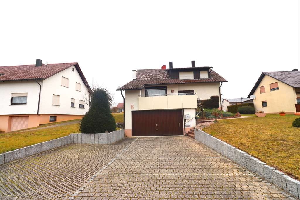 Immobilie in Kürnbach - Freistehend+ top gepflegt +Zweifamilienhaus mit 976 m² Grundstück - Bild 3