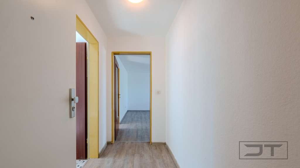 Immobilie in Bayreuth - Attraktive 1,5-Zimmer-Wohnung mit Einbauküche in zentraler Lage von Bayreuth! - Bild 3