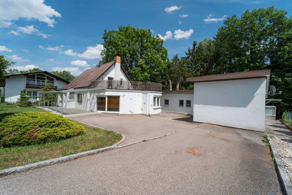Immobilie in Dingolfing - *** Freistehendes Einfamilienhaus inkl. zweiter Wohneinheit in begehrter Lage von Dingolfing *** - Bild 3