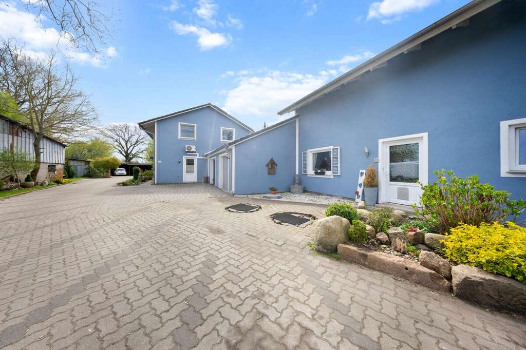 Immobilie in Arpsdorf - Haus mit moderner Technik, großem Wintergarten und 3 Garagen in Arpsdorf - Bild 3