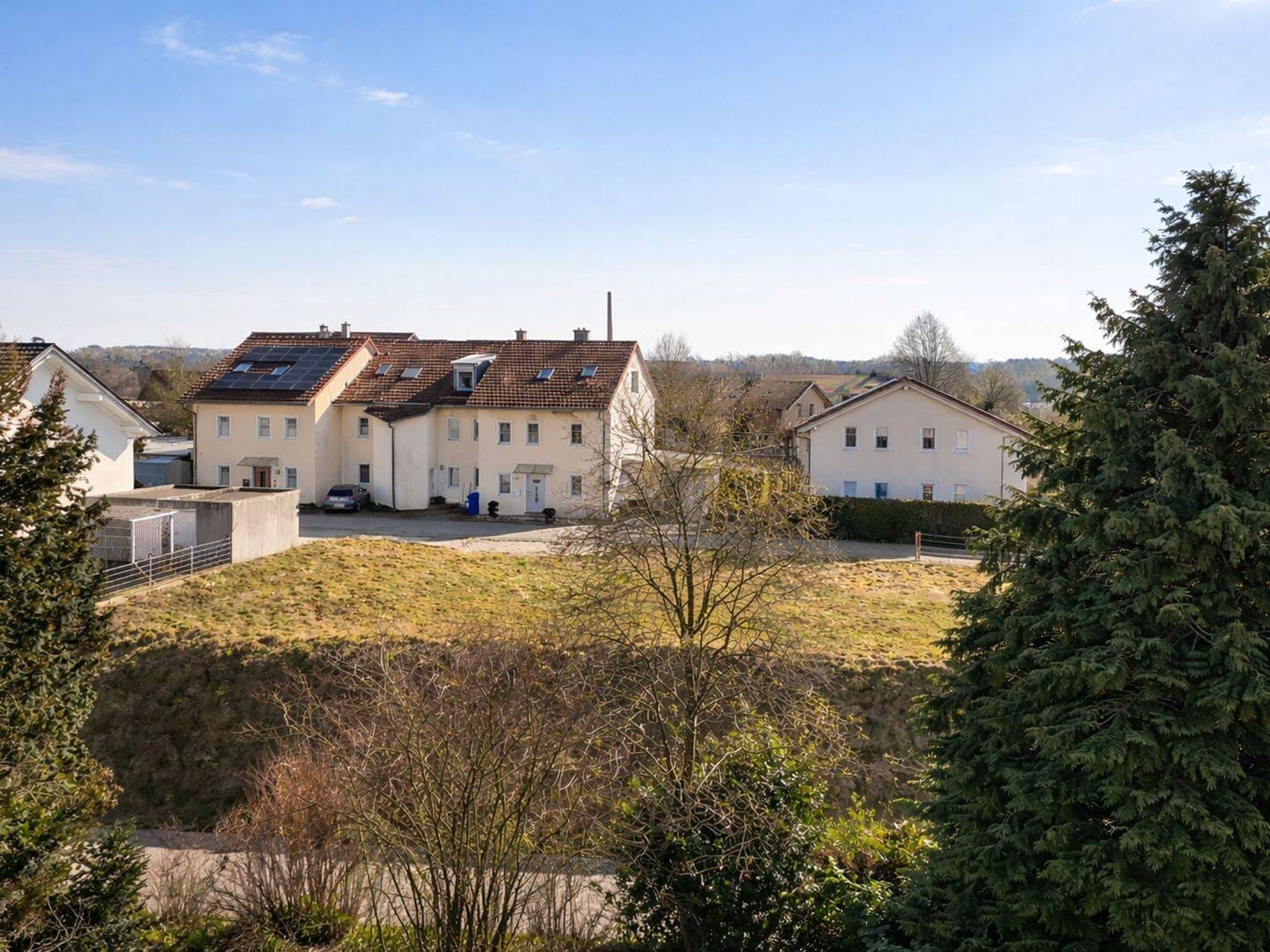 Immobilie in Kastl - Landhausvilla mit Charakter - viel Raum für neue Lebenskonzepte mit schöner Einliegerwohnung - Bild 1