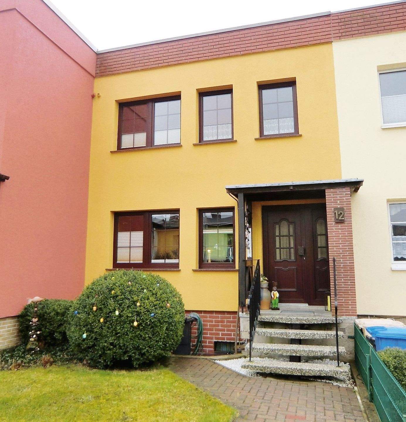 Immobilie in Wolgast - Geräumiges Reihenmittelhaushaus mit Balkon und Terrassen uns Garage in Wolgast - Bild 0