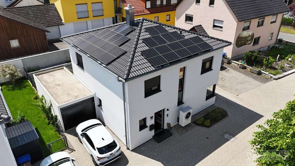 Immobilie in Berg b.Neumarkt i.d.OPf. - Attraktives Einfamilienhaus in Richtheim – Modern, hochwertig und energieeffizient - Bild 0