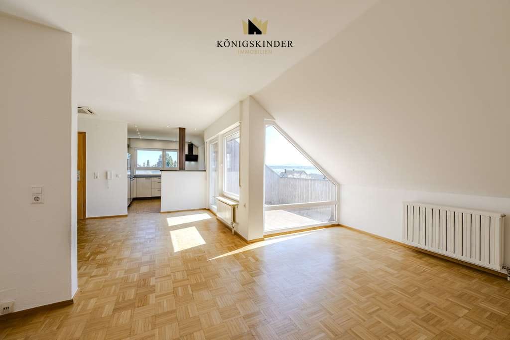 Immobilie in Ebersbach an der Fils - Wohnen mit Weitblick: Exklusives Mehrfamilienhaus mit 3 Einheiten, Wintergarten & Traumterrassen - Bild 2