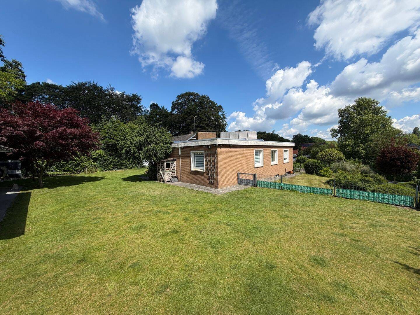 Immobilie in Lingen (Ems) - Großzügiger Winkelbungalow in Lingen-Darme - Bild 2